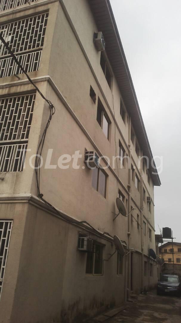 3 bedroom Flat / Apartment for rent Akoka Akoka Yaba Lagos
