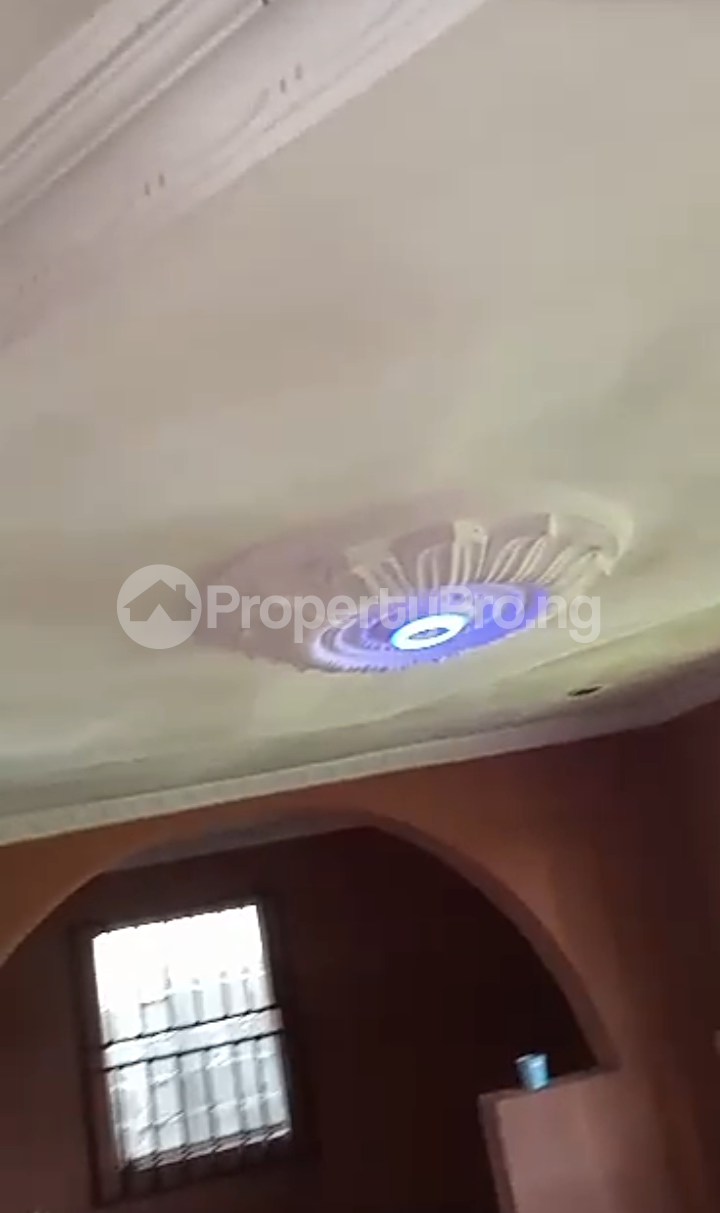 3 bedroom Flat / Apartment for rent Olodo Bank, Iyana Church Ibadan Oyo