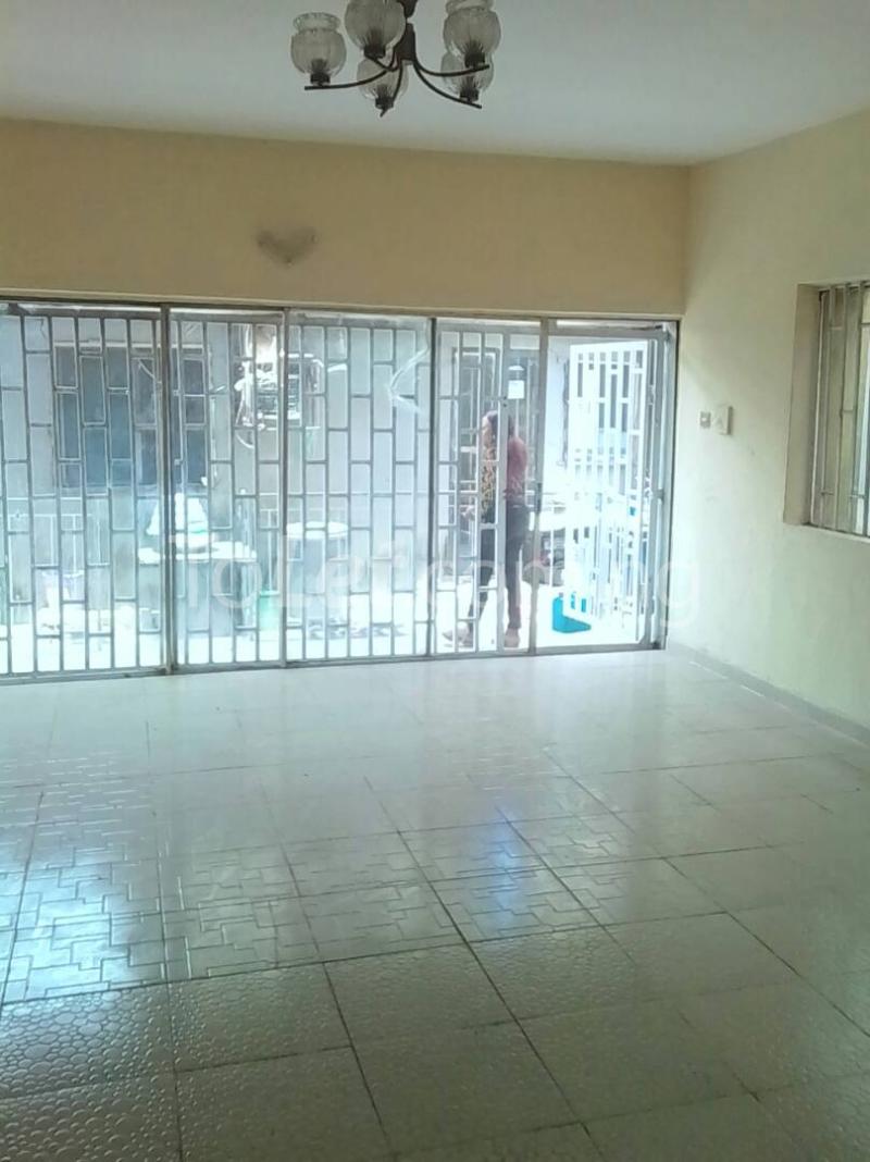 3 bedroom Flat / Apartment for rent   Aguda Surulere Lagos
