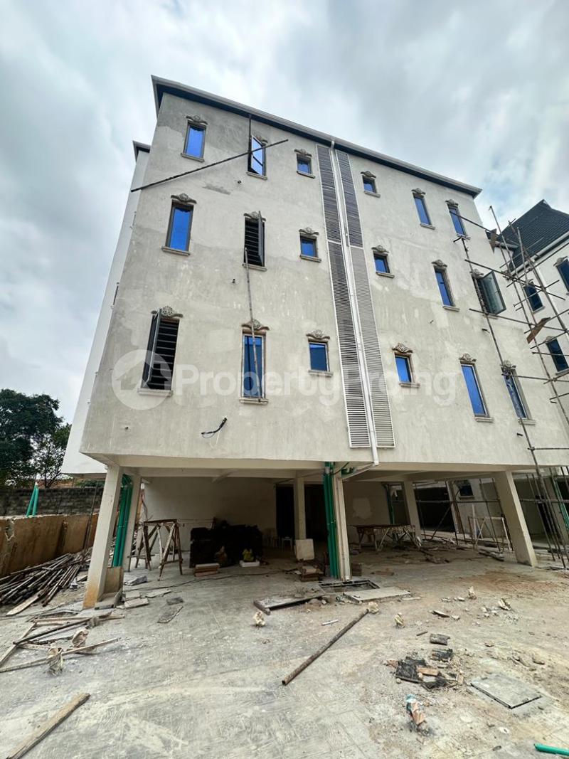 3 bedroom Flat / Apartment for sale Yabatech Gra Yaba Lagos