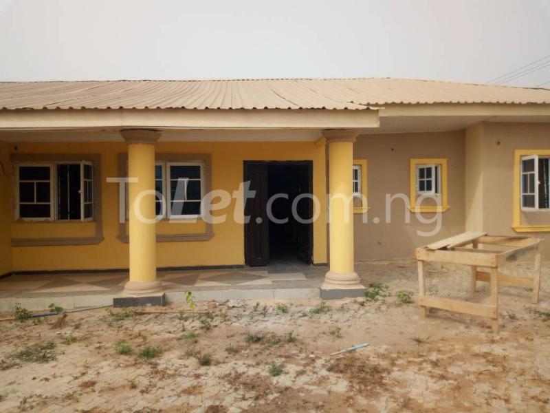 3 bedroom Flat / Apartment for rent Alagbaka Estate Akure Ondo
