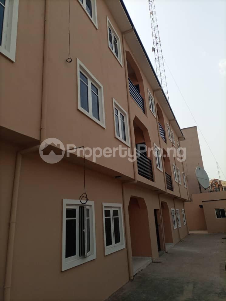 10 bedroom Flat / Apartment for sale Located In Owerri Owerri Imo