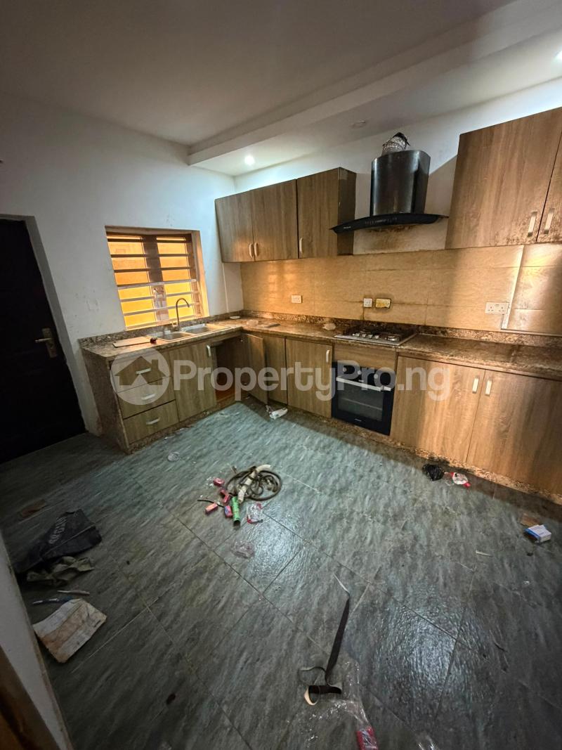 3 bedroom Flat / Apartment for rent Osapa london Lekki Lagos