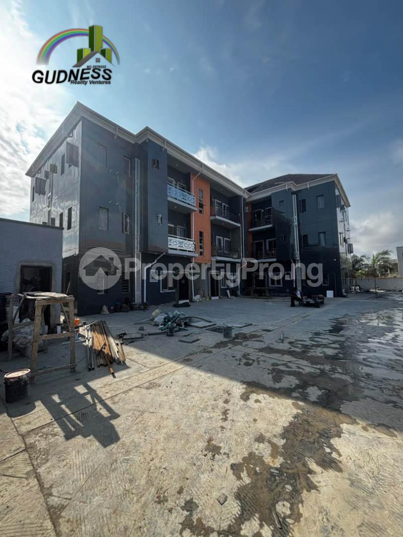 3 bedroom Flat / Apartment for rent Lekki Phase 2 Lekki Lagos