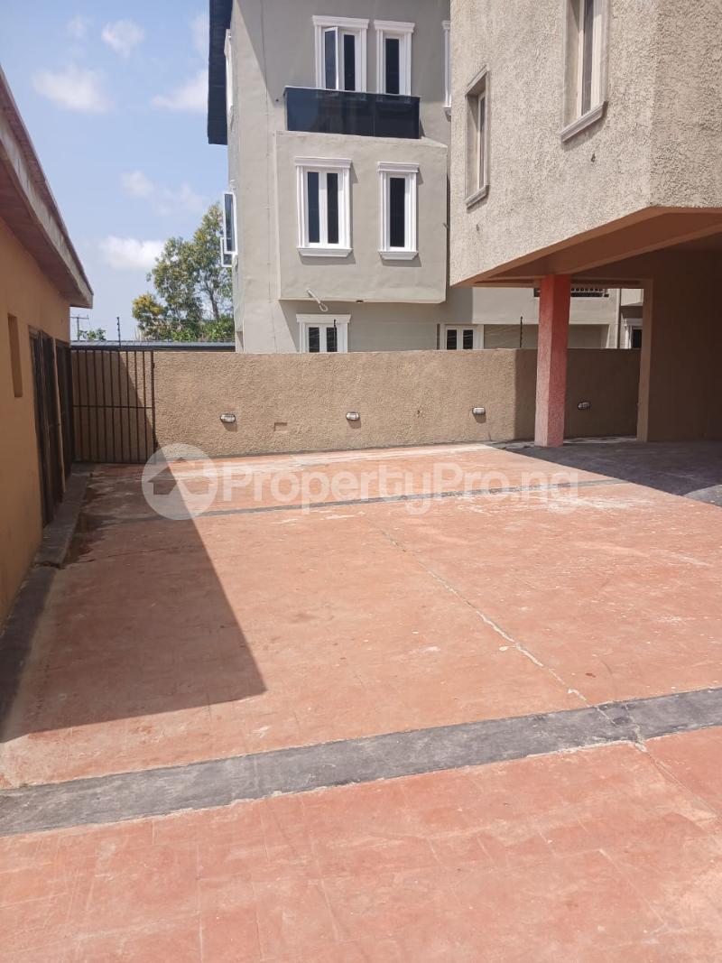 3 bedroom Flat / Apartment for rent Monastery Shoprite Road Sangotedo Ajah Lagos