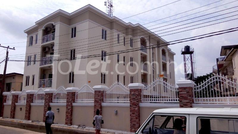 3 bedroom Flat / Apartment for sale Fadeyi Yaba Lagos