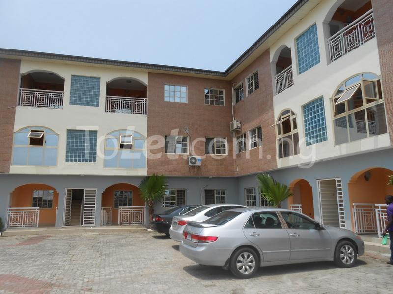 3 bedroom Flat / Apartment for rent Ikate Lagos