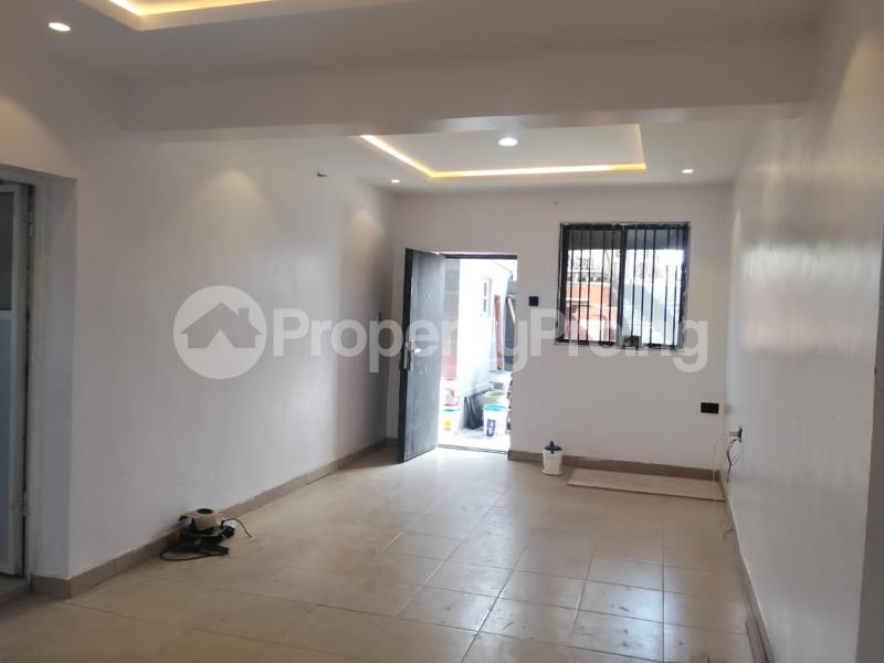 3 bedroom Flat / Apartment for rent  Bye pass Ilupeju Ilupeju Lagos