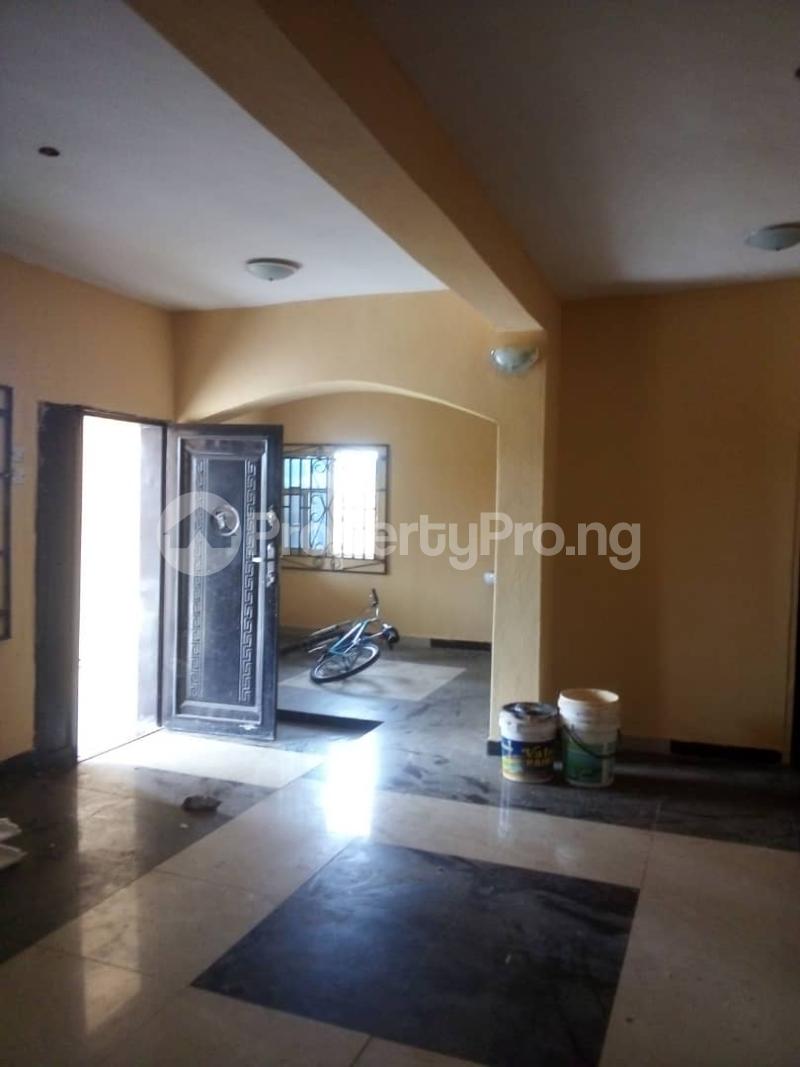 3 bedroom Flat / Apartment for rent Idi Oya Ire Akari, Off Ashipa Road, Tipper Garage. Akala Express Ibadan Oyo