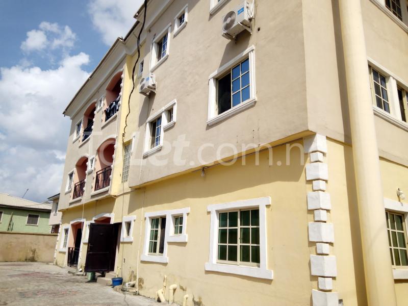 3 bedroom Flat / Apartment for rent Eddy Street Ago palace Okota Lagos
