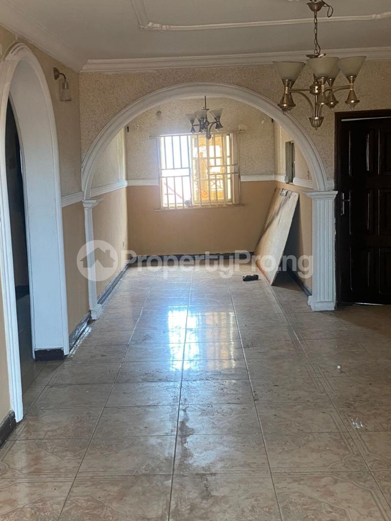 3 bedroom Flat / Apartment for rent Ajah Lagos