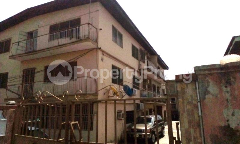 3 bedroom Flat / Apartment for rent Awolowo way Ikeja Lagos