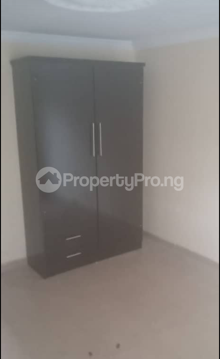 3 bedroom Flat / Apartment for rent Ajeigbe Area Ring Rd Ibadan Oyo