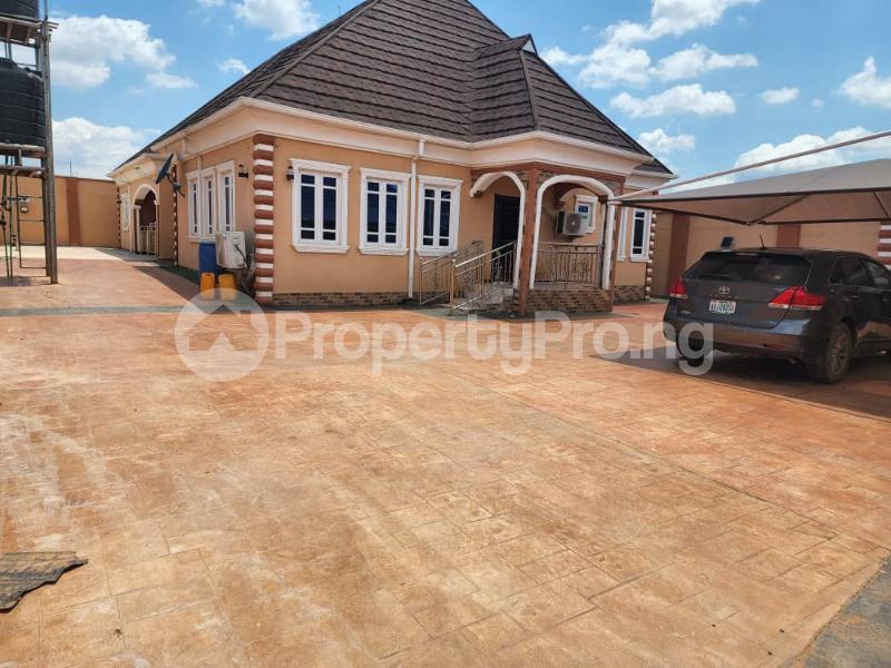 3 bedroom House for sale Peculiar Estate ,oroge, Idi Ape Ibadan North -East Oyo