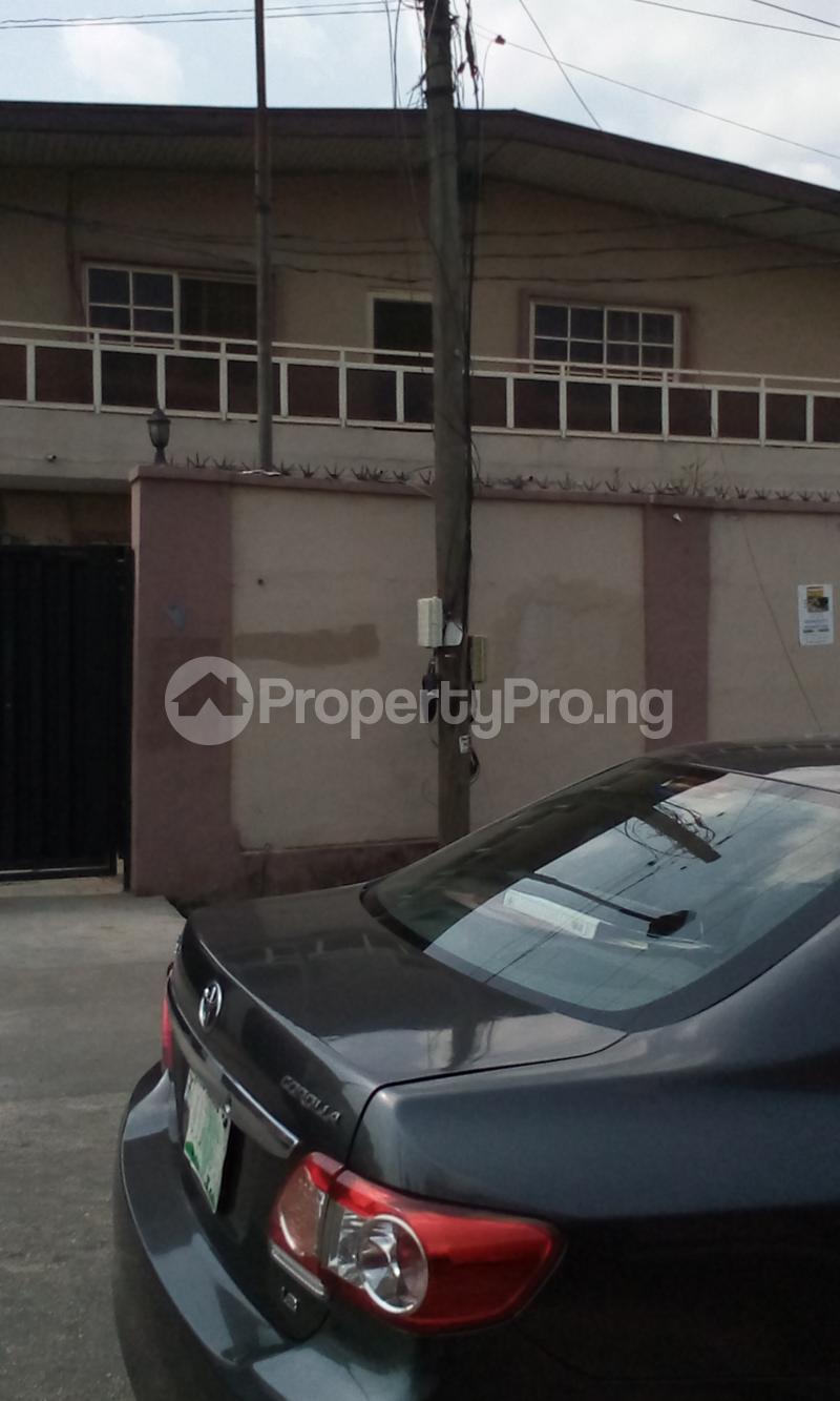 3 bedroom Flat / Apartment for rent Mende Maryland Lagos