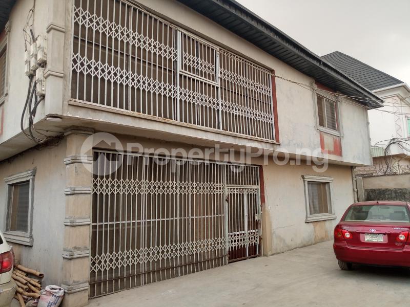 3 bedroom Flat / Apartment for rent   Ago palace Okota Lagos