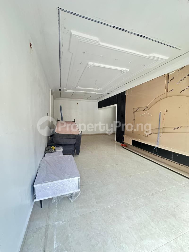 3 bedroom Flat / Apartment for rent Ologolo Ologolo Lekki Lagos