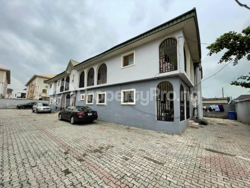 3 bedroom Flat / Apartment for rent Osapa london Lekki Lagos