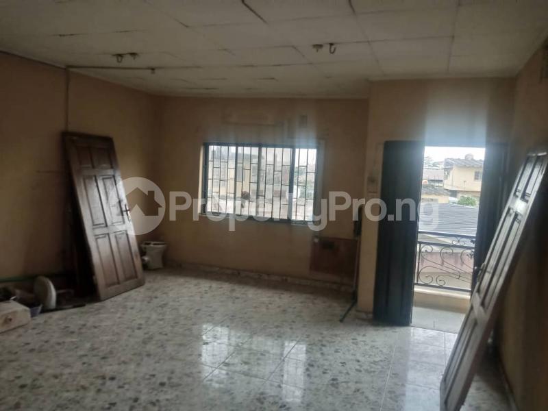 3 bedroom Flat / Apartment for rent   Agidingbi Ikeja Lagos
