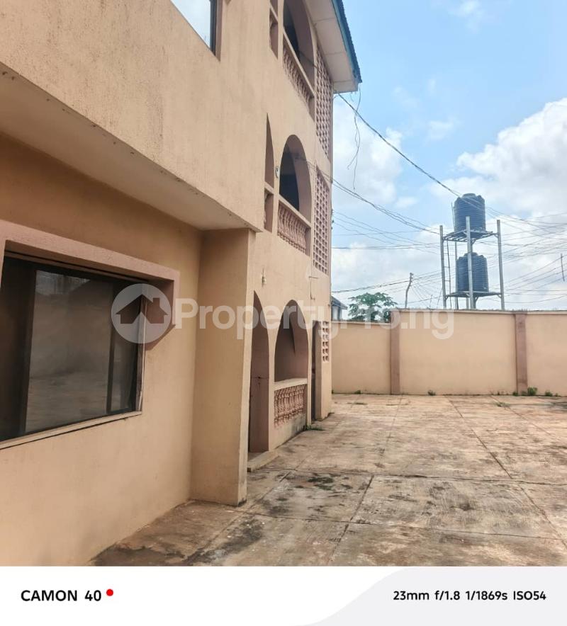 3 bedroom Flat / Apartment for rent Akingbade Area, Gbagi Alakia Ibadan Oyo