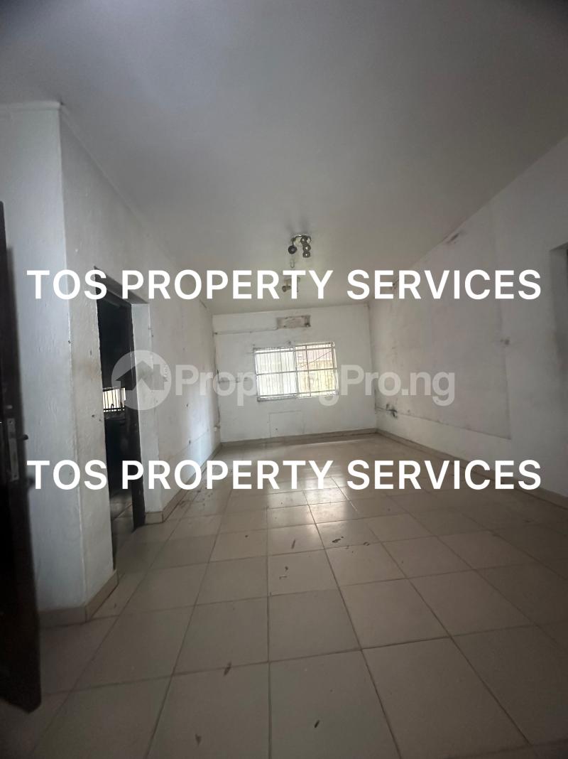 3 bedroom Flat / Apartment for rent In A Very Serene Estate In Yaba Yaba Lagos