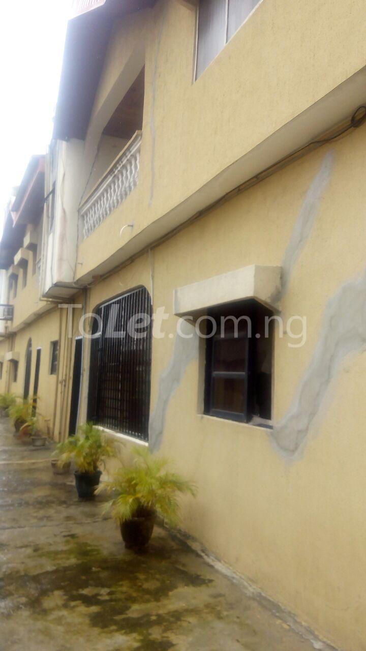 3 bedroom Flat / Apartment for rent Badore Lagos