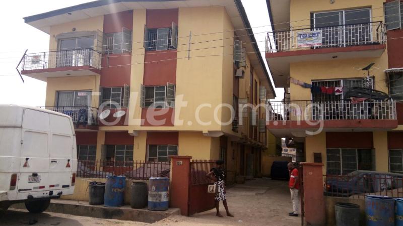 3 bedroom Flat / Apartment for rent 13, Oshipitan Street, Off Omobola Street Bariga Shomolu Lagos