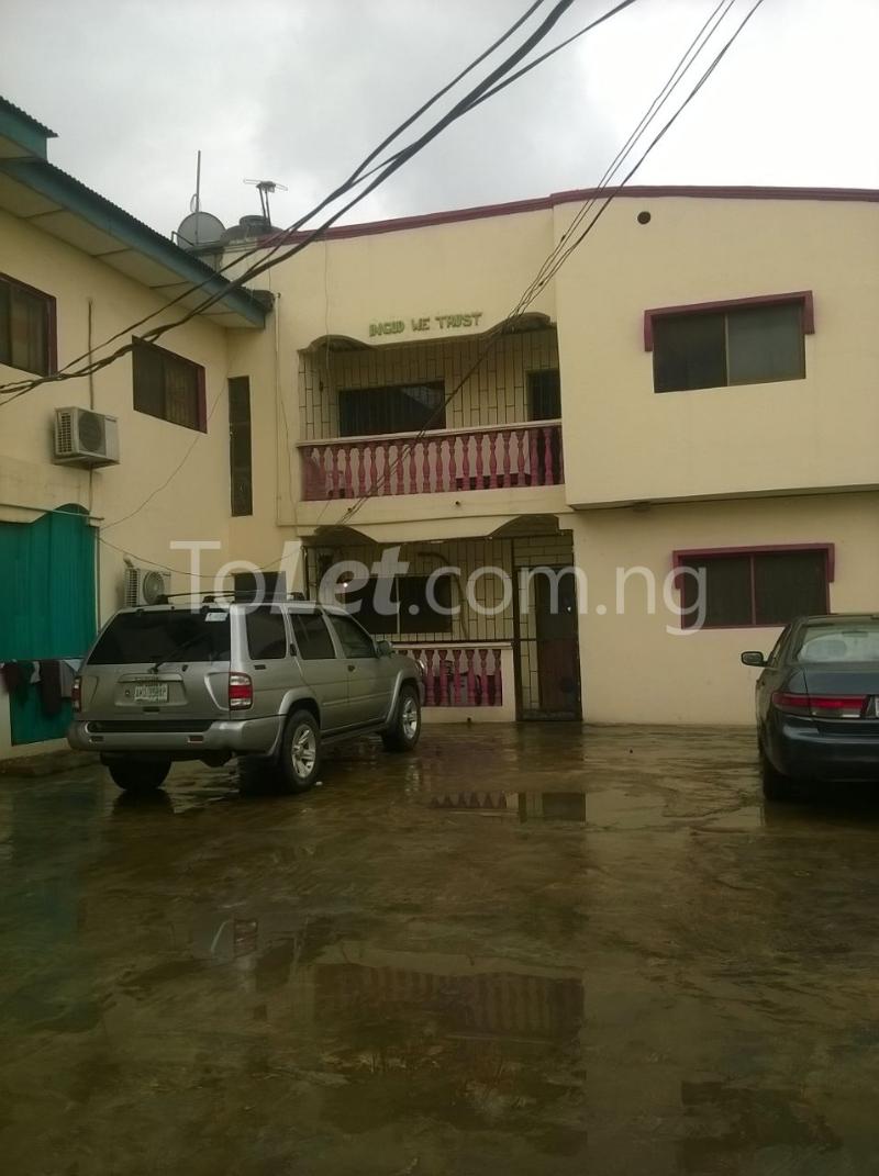 3 bedroom Flat / Apartment for rent No 1 Rasaki Onabule Crescent, Gbagada Gbagada Lagos