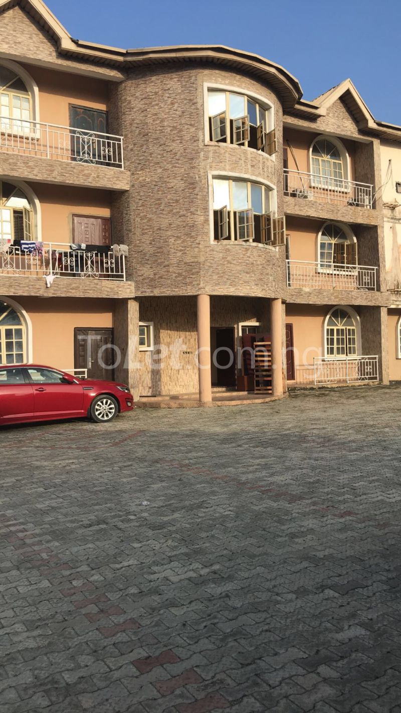 3 bedroom Flat / Apartment for rent Ajifoluke Jakande Lekki Lagos