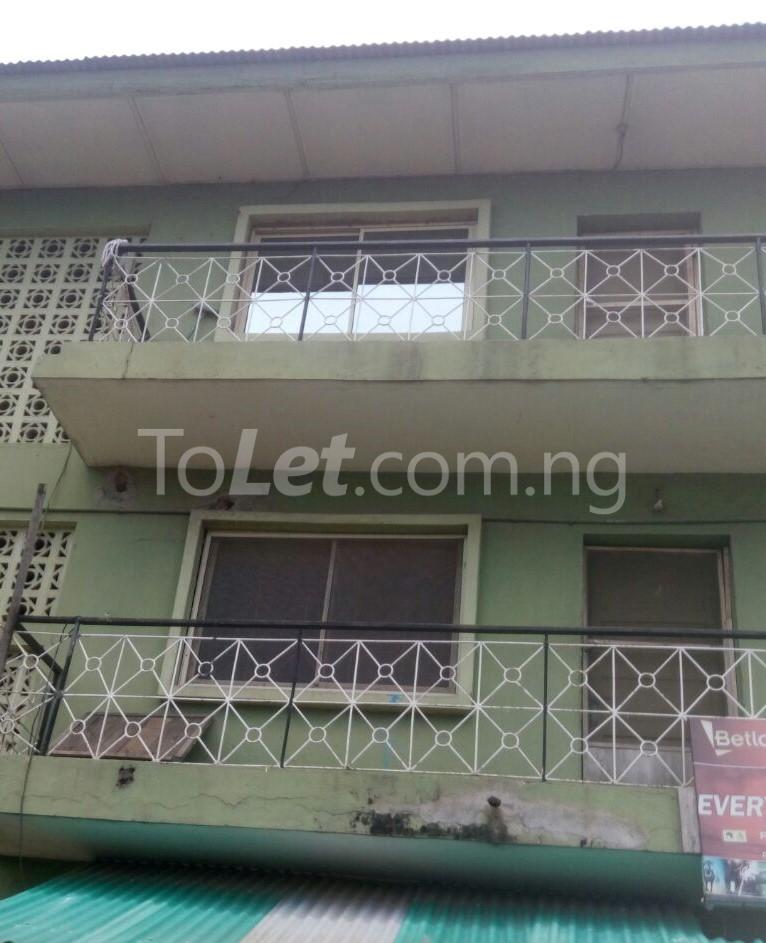 3 bedroom Flat / Apartment for rent 21a Oluwalogbon Street, Ketu Kosofe/Ikosi Lagos