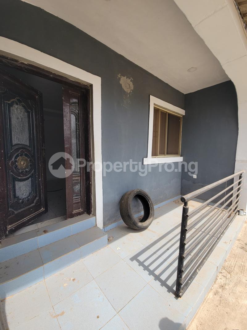 3 bedroom Flat / Apartment for rent Kolapo Ishola Gra, Akobo Ibadan Oyo