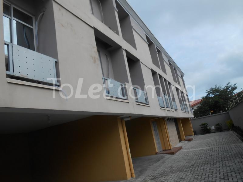 3 bedroom Flat / Apartment for rent Elegushi Lekki, After 3rd Roundabout, Lekki Lekki Lagos
