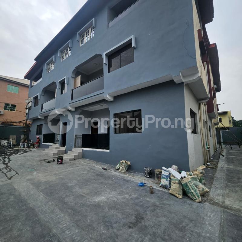 3 bedroom Flat / Apartment for rent Magodo GRA Phase 2 Kosofe/Ikosi Lagos