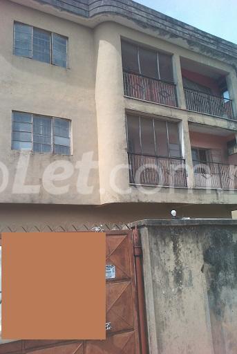 3 bedroom Flat / Apartment for rent 24 Adefemi Kali Street Ago palace Okota Lagos