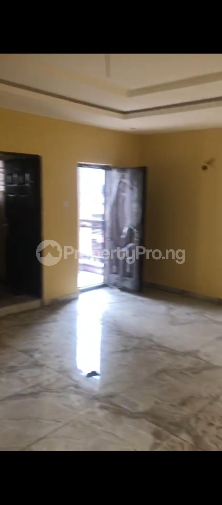 3 bedroom Flat / Apartment for rent Alagomeji Yaba Lagos - 0