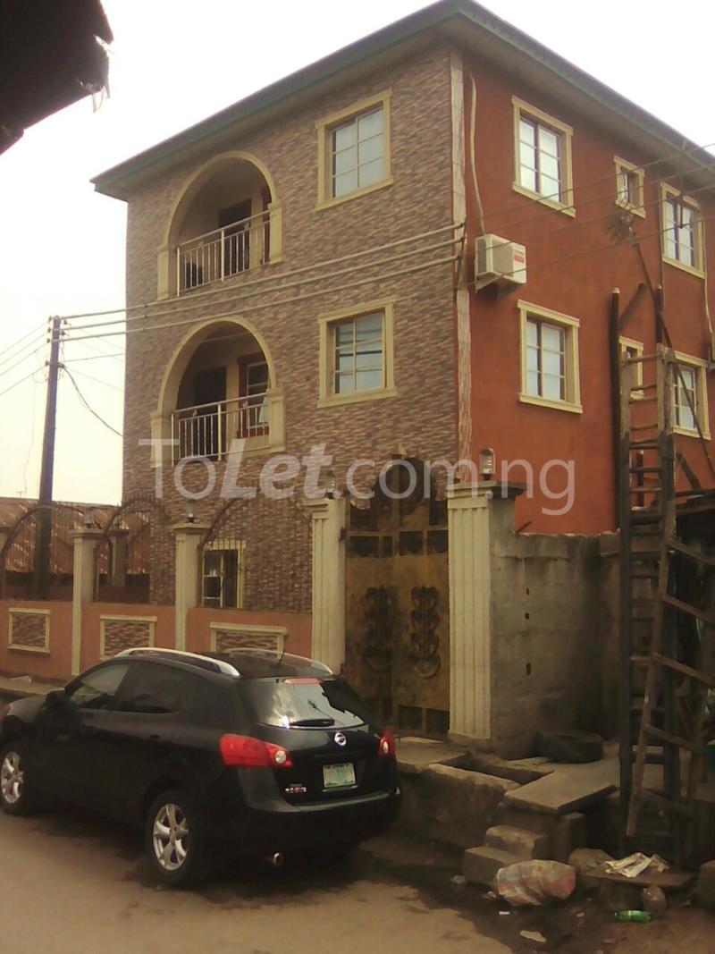 3 bedroom Flat / Apartment for rent Fadeyi Ikorodu Ikorodu Lagos