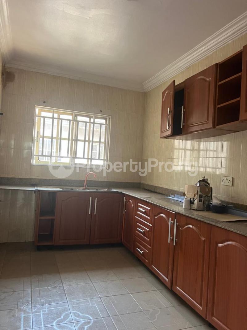 3 bedroom House for rent Estate Adeniyi Jones Ikeja Lagos