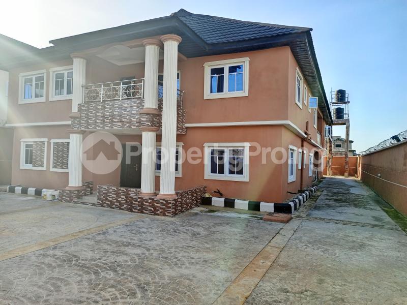 3 bedroom House for rent Near Patrone Hotel, Ogidan Bus Stop, Sangotedo Ajah Lagos