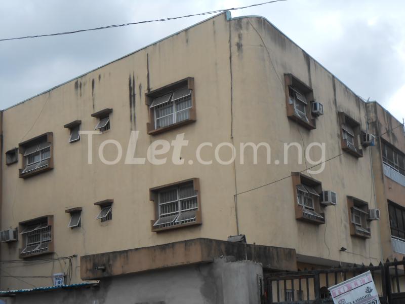 3 bedroom Flat / Apartment for rent Gbaja Street Surulere Surulere Lagos