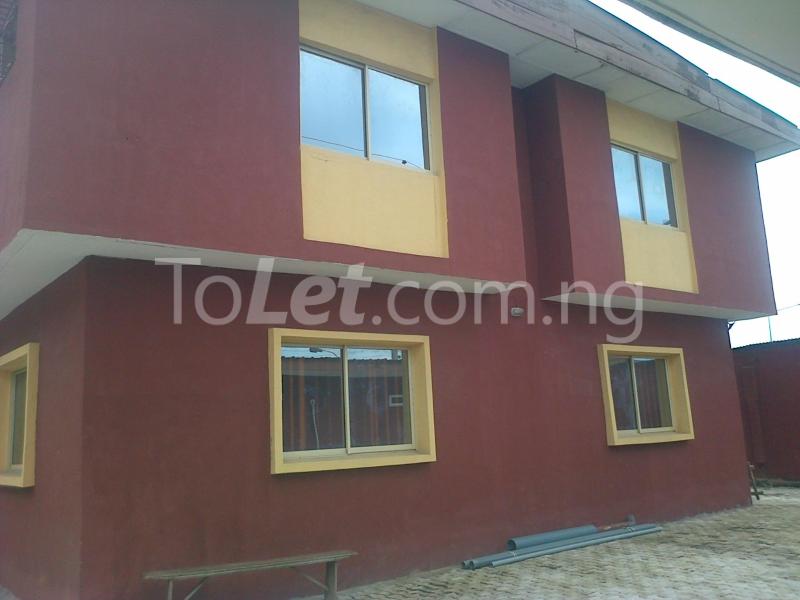 3 bedroom Flat / Apartment for rent College Road Agege Lagos