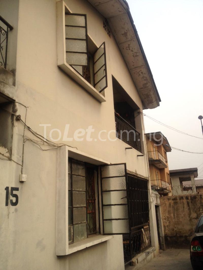 3 bedroom Flat / Apartment for rent Off Akobi Crescent Aguda Surulere Lagos