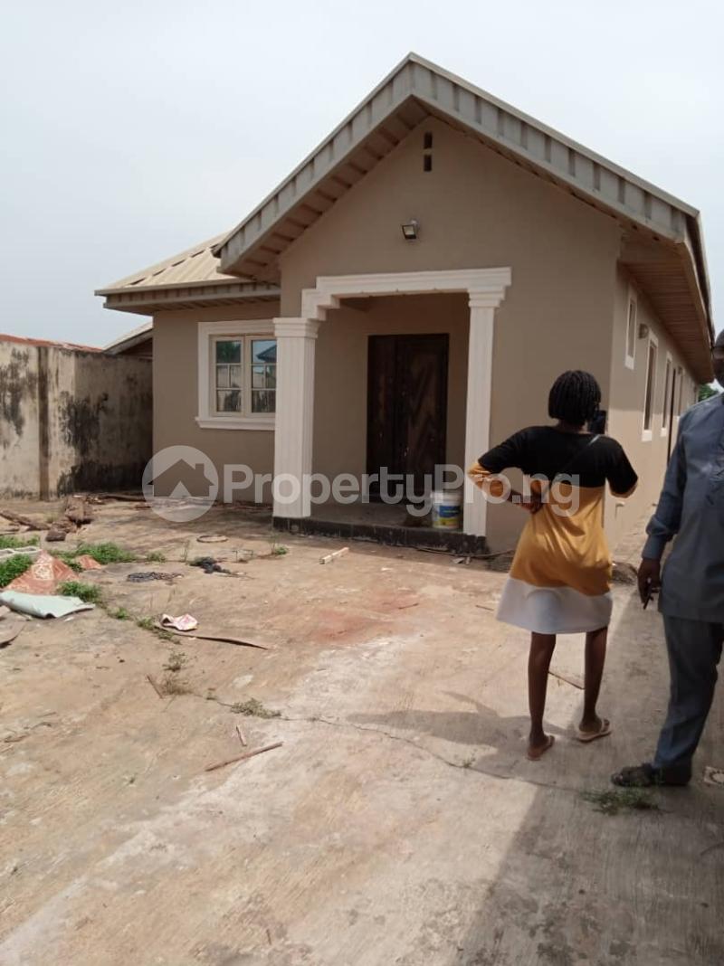 3 bedroom Flat / Apartment for rent Agunfoye Igbogbo Ikorodu Lagos