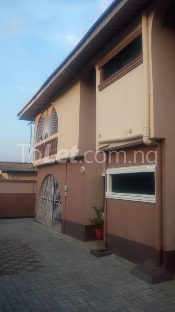 3 bedroom Flat / Apartment for rent Off Okeowo Street Ifako-gbagada Gbagada Lagos