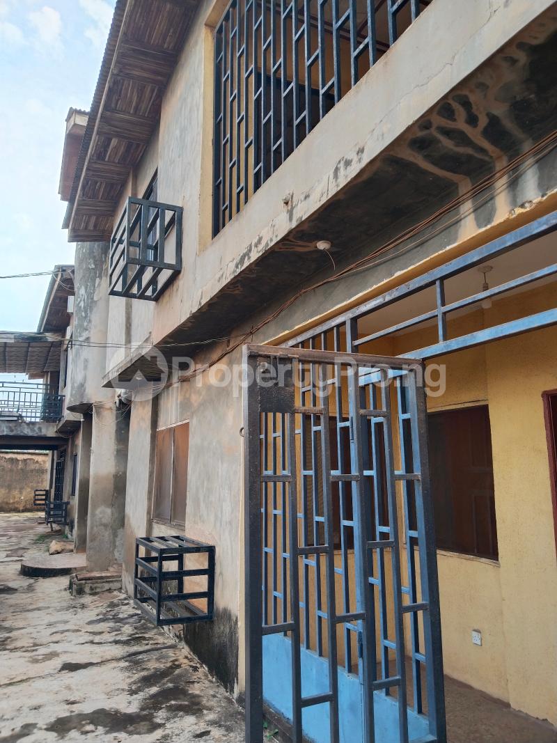 3 bedroom Flat / Apartment for rent Otun Akute Yakoyo/Alagbole Ojodu Lagos - 8