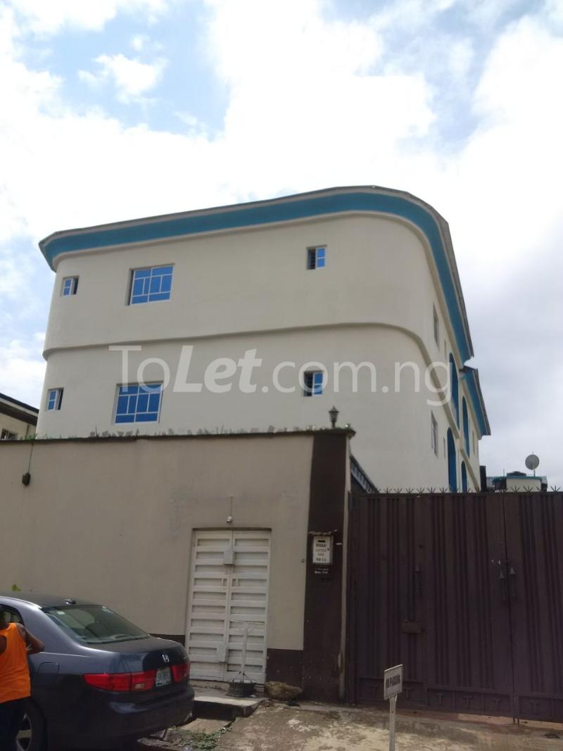 3 bedroom Flat / Apartment for rent Off Olorunfunmi Road, Ikeja Ikeja Lagos