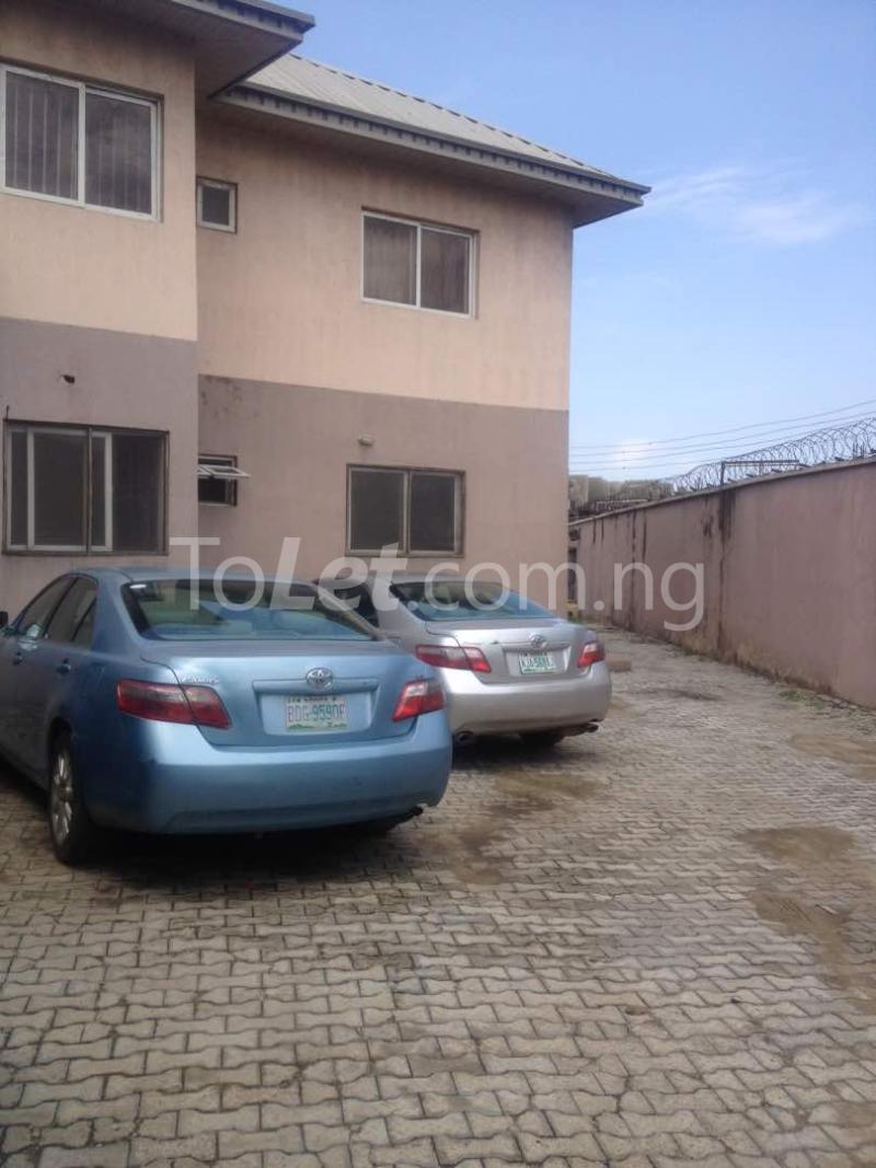 3 bedroom Flat / Apartment for rent Off Bode Thomas Bode Thomas Surulere Lagos