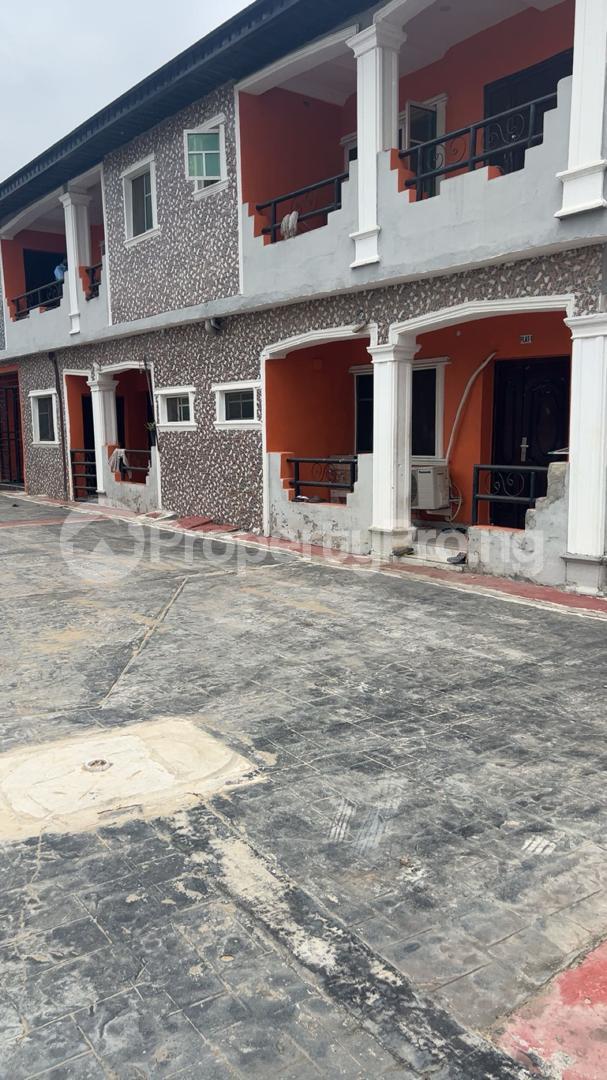 3 bedroom Flat / Apartment for rent Back Of Uba Bus Stop Awoyaya Ajah Lagos