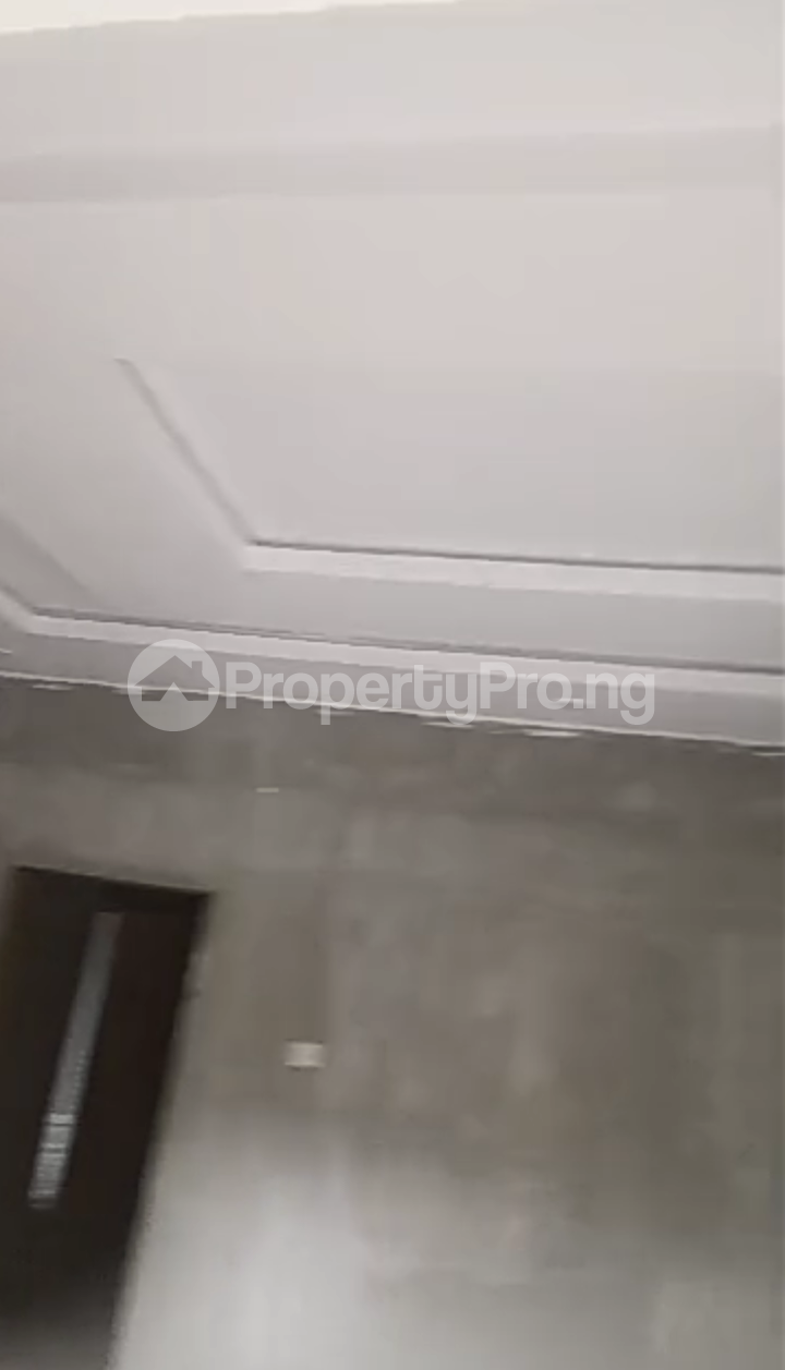 3 bedroom Flat / Apartment for rent Ajeigbe Area Ring Rd Ibadan Oyo