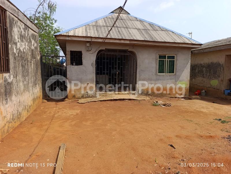 5 bedroom House for sale Itele Close To Lagos Ayobo Ipaja Lagos