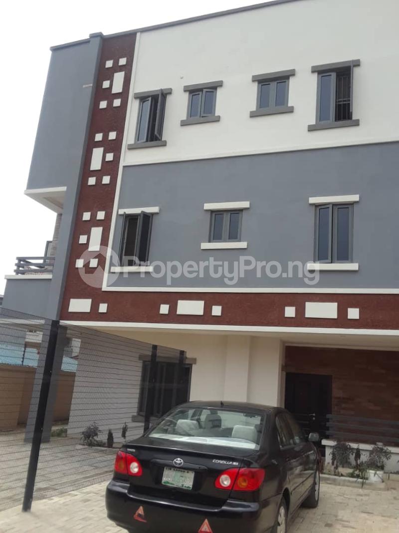 3 Bedroom Flat / Apartment in Anthony Village Maryland Lagos Flat